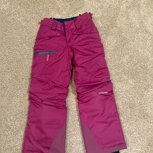 Patagonia Magenta ski pants  girls size 7/8